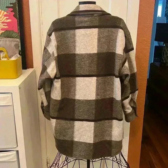 H&M Plaid Shacket-Sz S - Picture 2 of 7